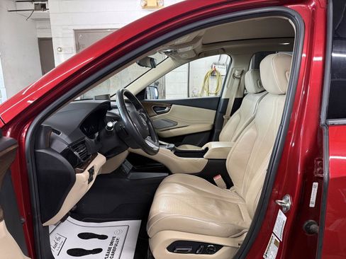 Used 2019 Acura RDX AWD w/ Advance Package image 10