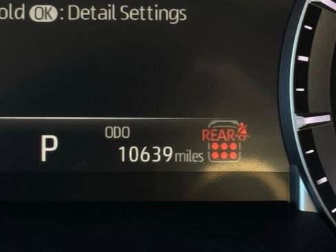 Used 2024 Toyota Highlander LE image 30