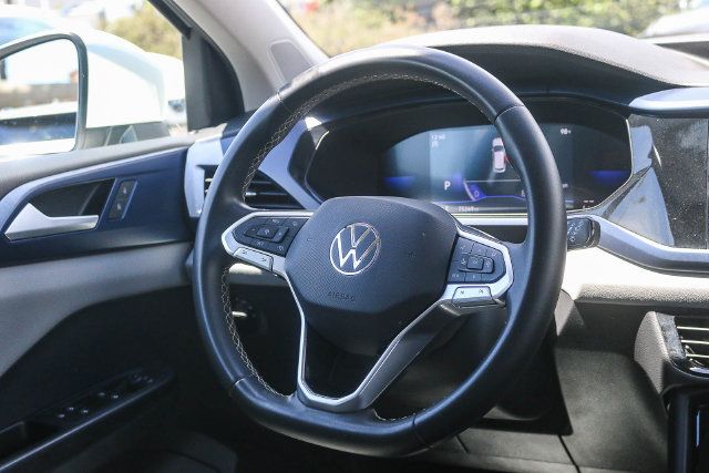 Used 2023 Volkswagen Taos SE FWD image 19
