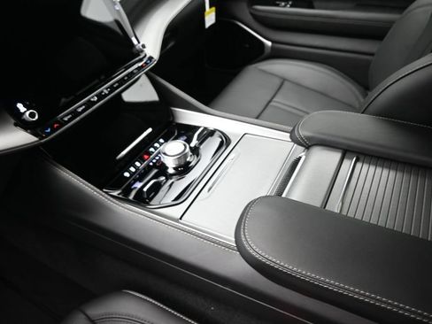 New 2026 Jeep Grand Wagoneer Limited AWD/4WD image 9