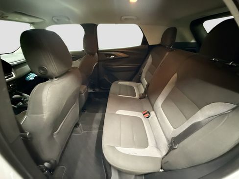 Used 2025 Chevrolet TrailBlazer LT image 25