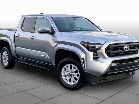 Used 2024 Toyota Tacoma SR5 RWD image 3