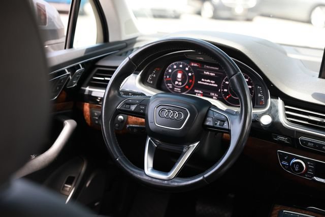 Used 2018 Audi Q7 3.0T Prestige w/ Prestige Package AWD/4WD image 34