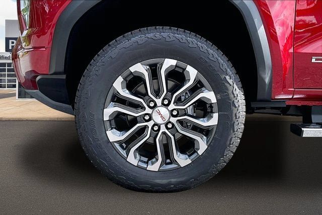 New 2026 GMC Canyon Denali AWD/4WD image 13