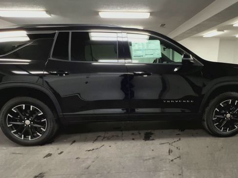 New 2025 Chevrolet Traverse LT w/ Sun and Wheel Package image 44