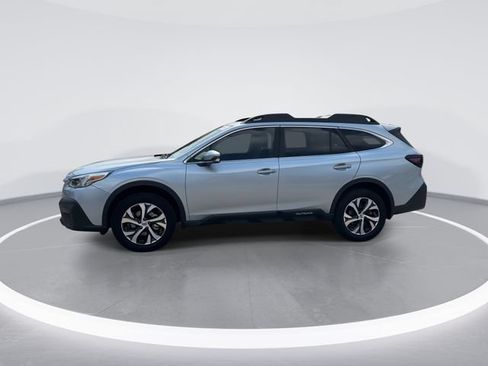 Used 2022 Subaru Outback Limited AWD/4WD image 4