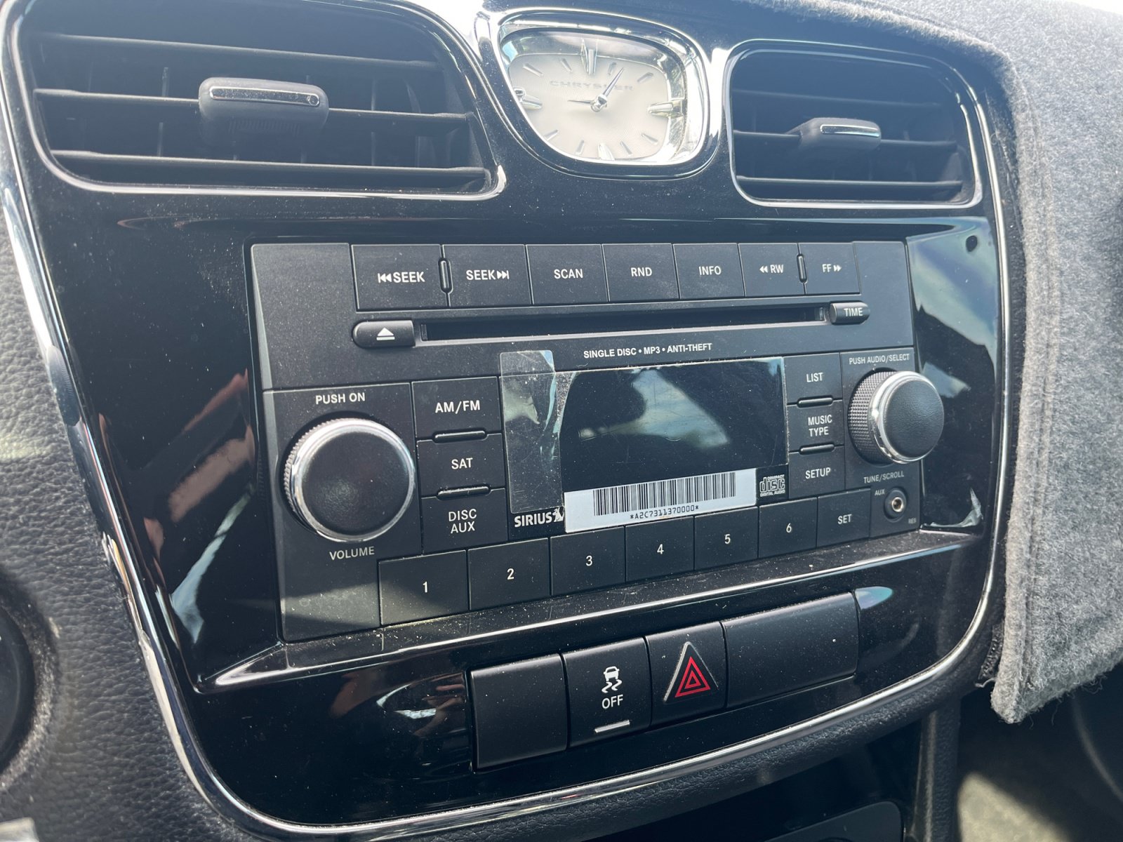 Used 2013 Chrysler 200 Touring FWD image 22