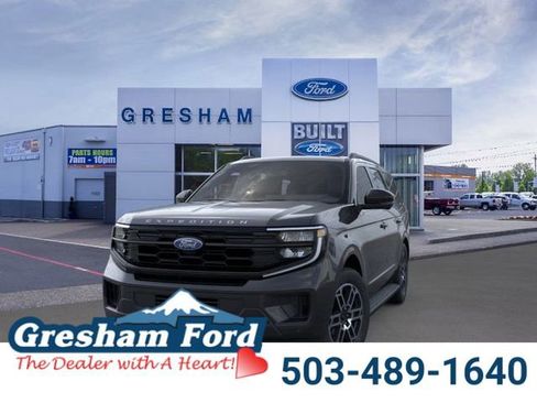 New 2025 Ford Expedition Active image 2