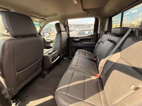 Used 2024 Chevrolet Silverado 1500 LTZ AWD/4WD image 24