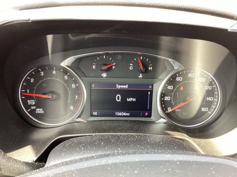 Used 2023 Chevrolet Blazer LT w/ Midnight/Sport Edition FWD image 2