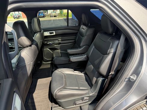 Used 2021 Ford Explorer ST w/ Equipment Group 401A AWD/4WD image 17