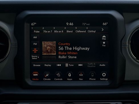 Used 2022 Jeep Wrangler Unlimited Sahara image 15