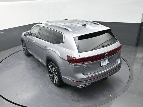 New 2026 Volkswagen Atlas SEL Premium R-Line AWD/4WD image 17
