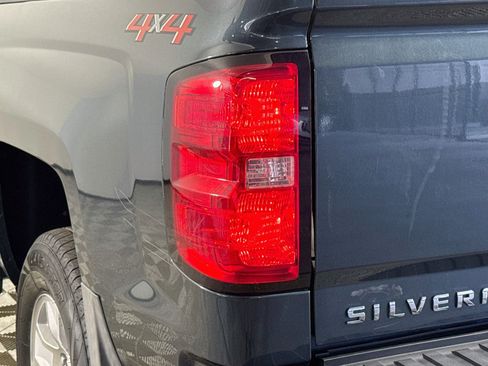 Used 2018 Chevrolet Silverado 1500 LT w/ All Star Edition AWD/4WD image 36
