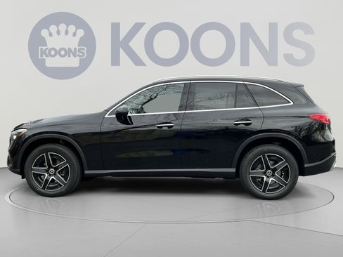 Used 2026 Mercedes-Benz GLC 300 4MATIC image 2