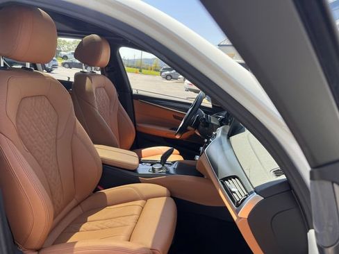 Used 2022 BMW 530i w/ M Sport Package RWD image 34