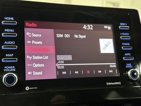Used 2024 Toyota Camry SE FWD image 14