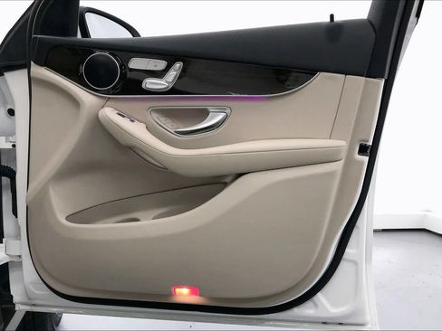 Certified 2020 Mercedes-Benz GLC 300 image 28