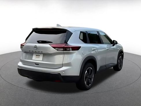 Used 2025 Nissan Rogue SV FWD image 12
