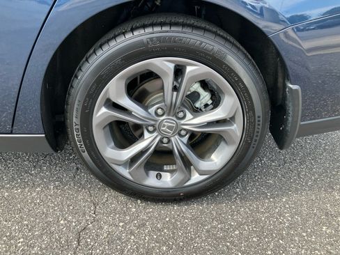 Certified 2024 Honda Accord EX image 26