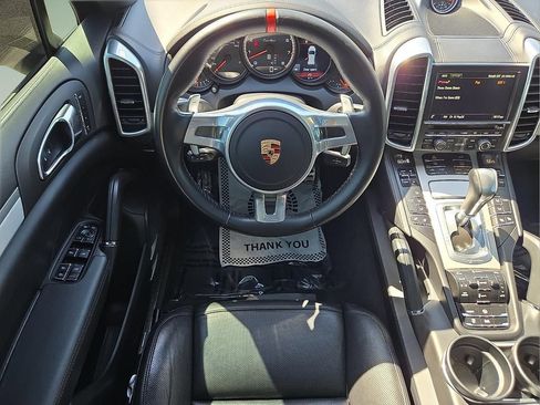 Used 2014 Porsche Cayenne Turbo AWD/4WD image 11