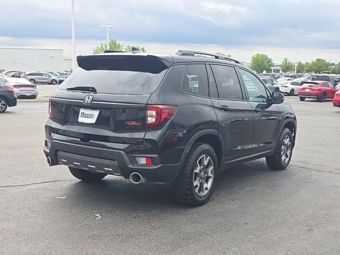 Used 2023 Honda Passport TrailSport image 7