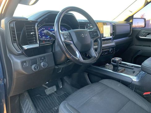 Certified 2022 Chevrolet Silverado 1500 RST image 8