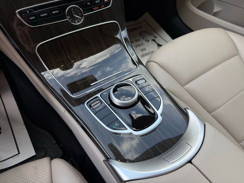 Used 2017 Mercedes-Benz C 300 4MATIC Sedan image 31