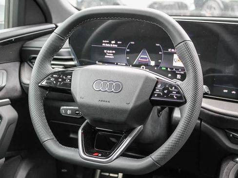 Used 2025 Audi SQ5 Premium Plus w/ Premium Plus Package AWD/4WD image 15