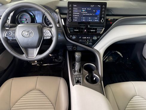 Used 2024 Toyota Camry SE w/ Audio Upgrade Package FWD image 26