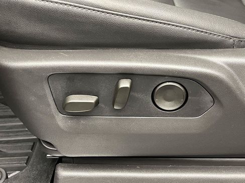 Certified 2025 GMC Sierra 1500 Elevation w/ Elevation Premium Package AWD/4WD image 13