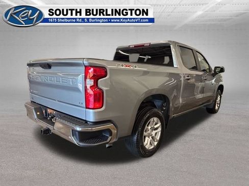 Used 2023 Chevrolet Silverado 1500 LT AWD/4WD image 6