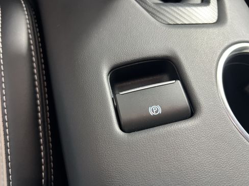 Used 2025 Ford Mustang GT Premium RWD image 34