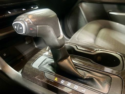 Used 2019 GMC Canyon SLE w/ Elevation Edition AWD/4WD image 17