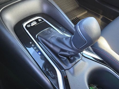 Used 2025 Toyota Corolla SE image 24