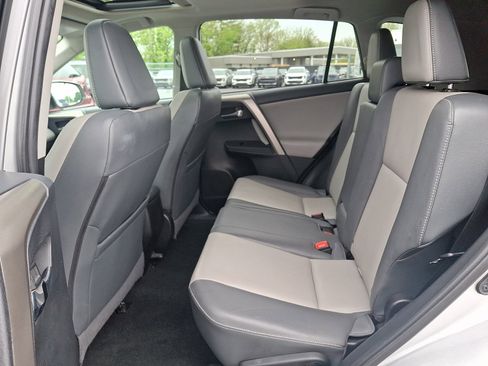 Used 2014 Toyota RAV4 Limited FWD image 10