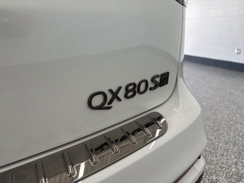 New 2026 INFINITI QX80 4WD image 8