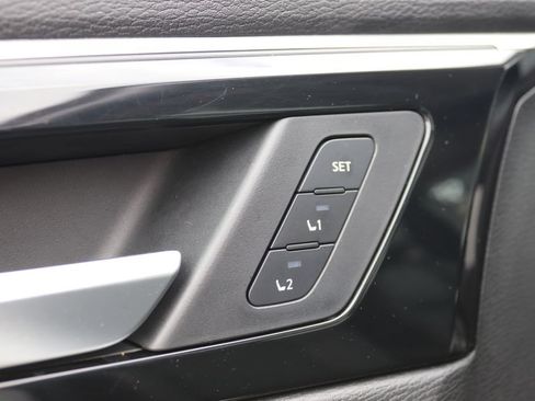 Used 2025 Mitsubishi Outlander SEL AWD/4WD image 8