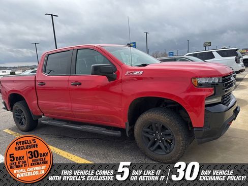 Used 2019 Chevrolet Silverado 1500 LT Trail Boss image 4