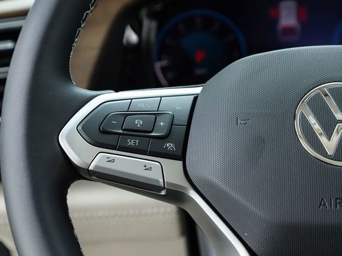 New 2026 Volkswagen Atlas SE image 21