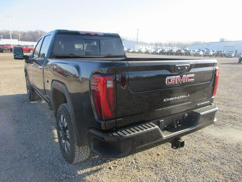 New 2026 GMC Sierra 3500 Denali w/ Denali Reserve Package image 9