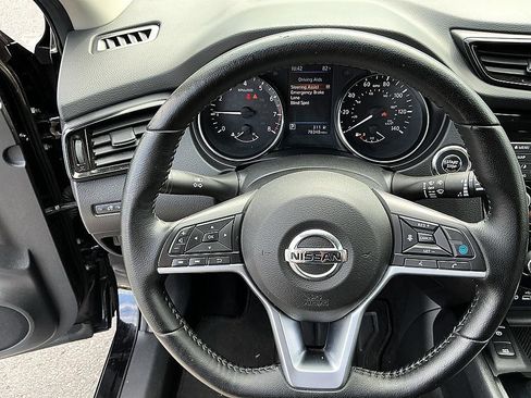 Used 2021 Nissan Rogue Sport SL AWD/4WD image 15