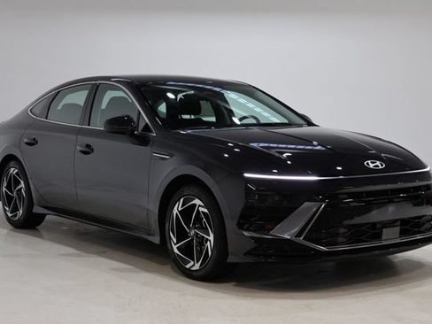 Used 2026 Hyundai Sonata SEL FWD image 1