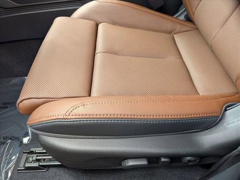 New 2026 Subaru Outback Touring AWD/4WD image 4