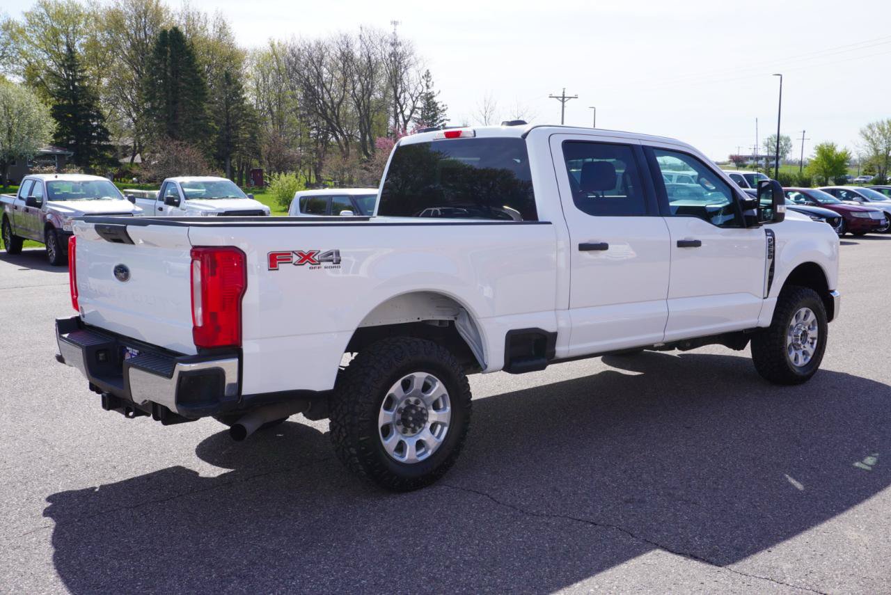 Used 2023 Ford F250 XLT w/ FX4 Off-Road Package AWD/4WD image 5