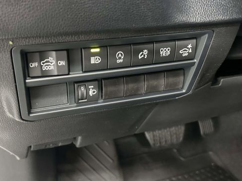 Used 2026 Toyota Tundra SR5 w/ SR5 Convenience Package AWD/4WD image 19