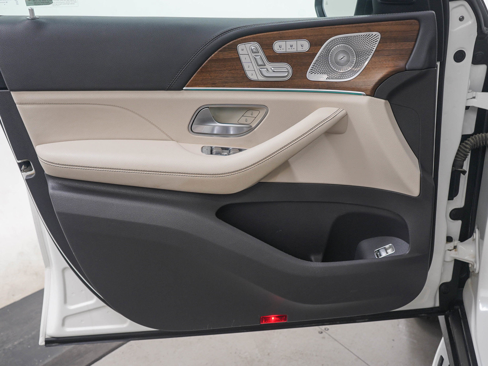 Used 2020 Mercedes-Benz GLE 350 4MATIC image 21