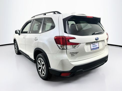 Used 2023 Subaru Forester Premium AWD/4WD image 7