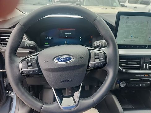 Used 2023 Ford Escape Platinum w/ Class II Trailer Tow Package FWD image 20