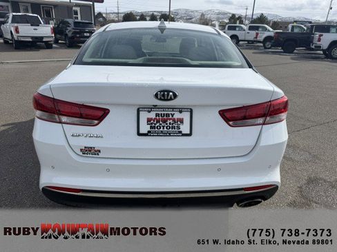 Used 2018 Kia Optima LX w/ 17" Alloy Wheels Package image 6